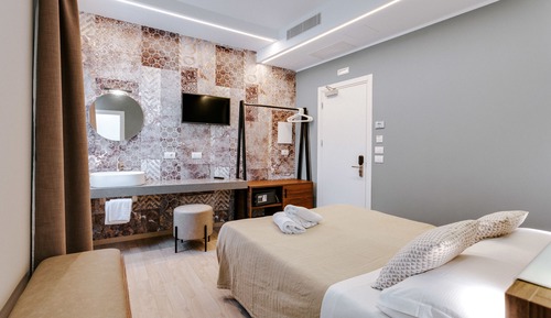 Classic Double Room