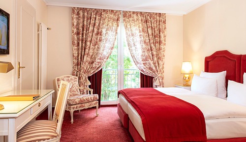 Superior Twin Room, Park View, Garden Area