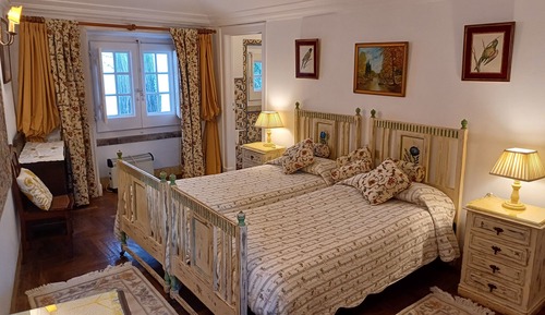 Standard Twin Room (Yellow Room)