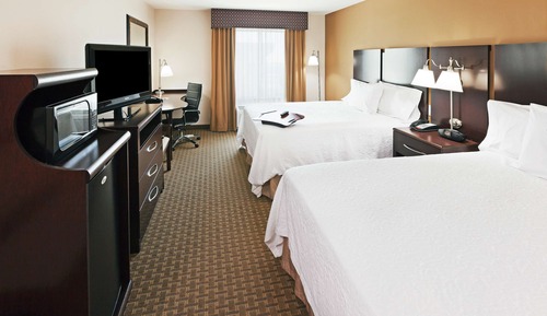Two queen beds non smoking