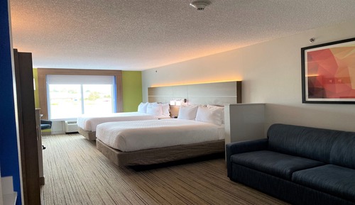 Suite, Multiple Beds