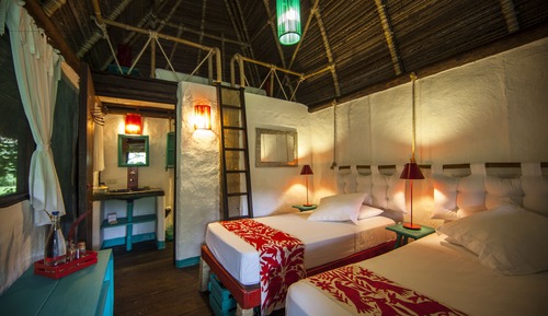 Cabin with 3 single beds