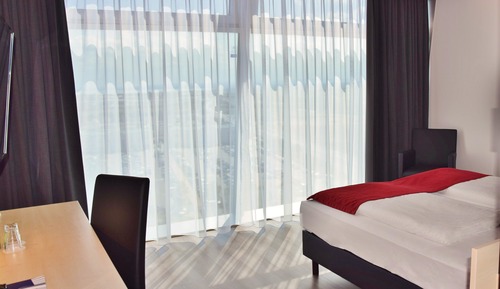 Panoramic Double Room, 1 Queen Bed, Non Smoking, Lake View (Tower)