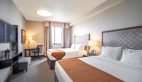 Diamond Two Queens Room