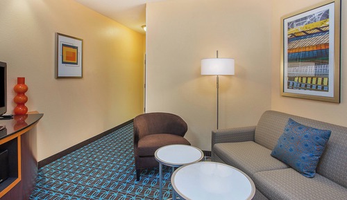 Studio, Multiple Beds