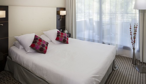 Suite, 1 Queen Bed with Sofa bed, Terrace