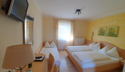 Triple Room, 1 Bedroom