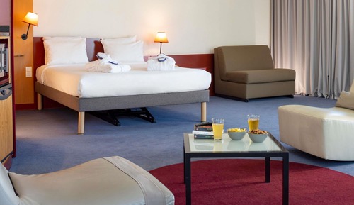 Executive Suite, Multiple Beds