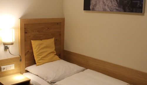 Standard Single Room