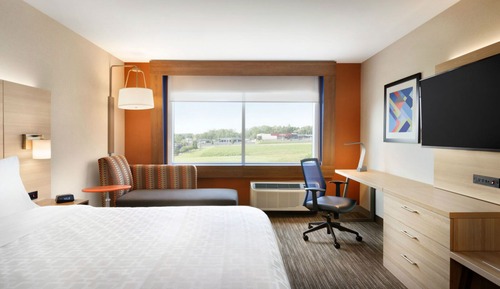 Suite, 1 King Bed, Accessible (Additional Living Area)