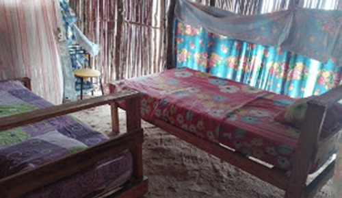 Basic Twin Room, 2 Twin Beds, Shared Bathroom