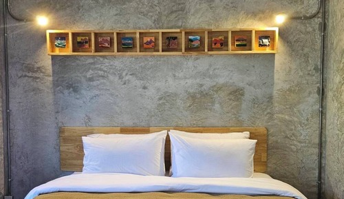 Double Room, 1 King Bed