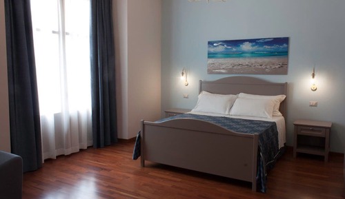 Elite Suite, 1 King Bed, Balcony