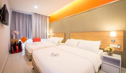 Family Room, 2 Queen Beds, Non Smoking