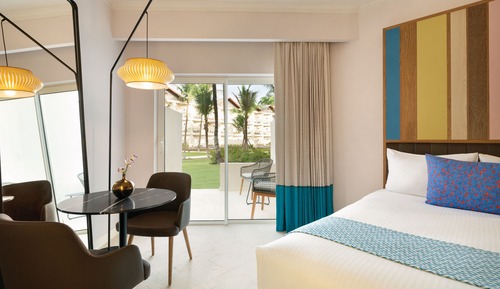 Premium Room, 1 King Bed, Garden View