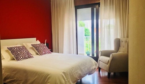 Double Room, 1 Queen Bed