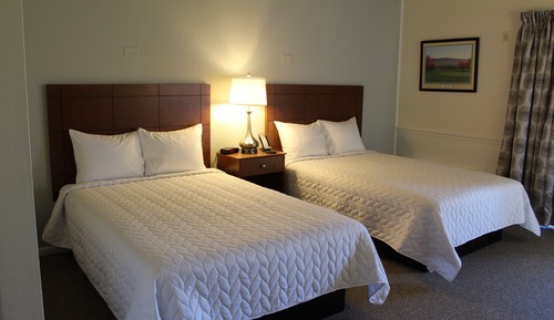 2 Double Beds, Upper Level, Mountain View