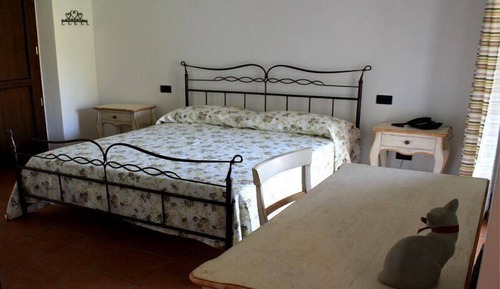 Standard Double Room, Garden View (8)