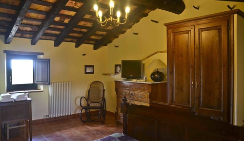 Double Room, Shared Bathroom (Menta)
