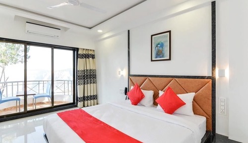 Executive Room, Valley View