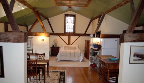 The Carriage House Loft