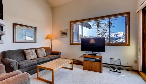 Condo, 2 Bedrooms