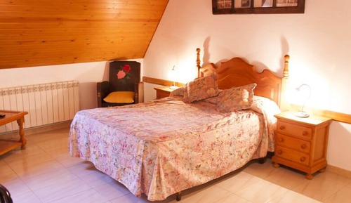Quadruple Room (1 double bed and 2 single beds)
