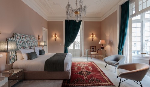 Deluxe Suite, Balcony