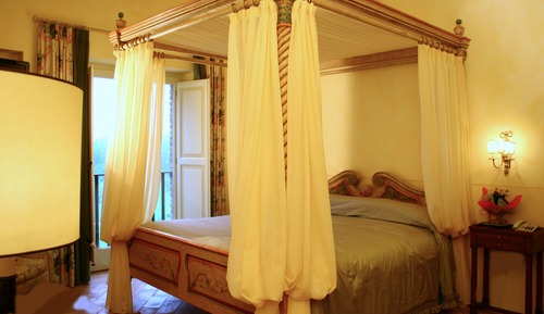 Comfort Room, 1 Queen Bed, Non Smoking, Garden View