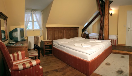 Double Room, 1 Queen Bed