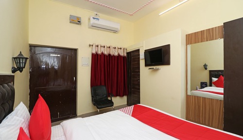 Deluxe Double or Twin Room, 1 King Bed