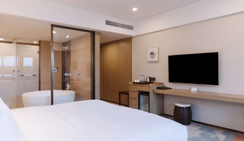 Deluxe Room, 1 King Bed