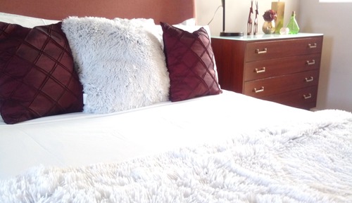 Design Room, 1 King Bed