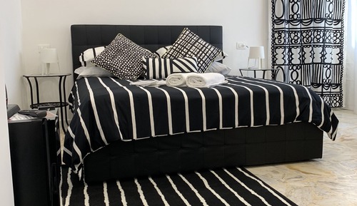 Exclusive Triple Room, City View