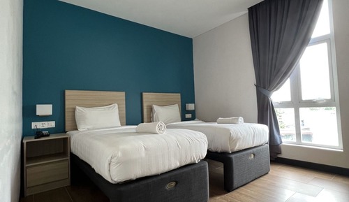 Deluxe Twin Single Room