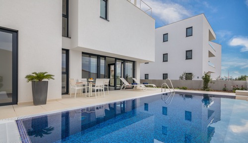 Luxury Villa, Sea View (Terza)
