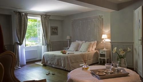 Deluxe Triple Room, Private Bathroom (Frédéric Mistral)
