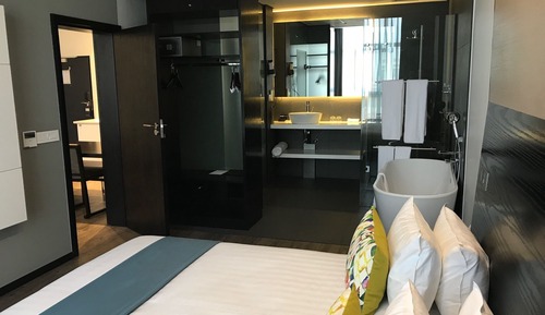 Premium Room, 1 Queen Bed, Smoking