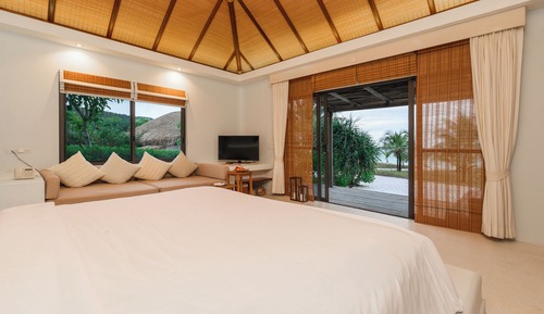Beachfront Villa