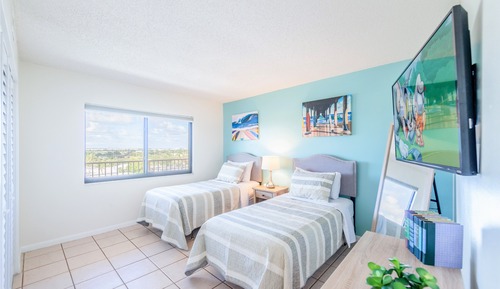 Condo, 2 Bedrooms, Oceanfront