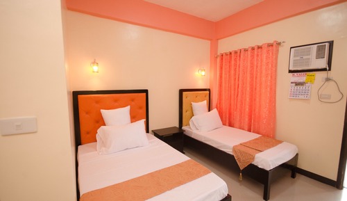 Deluxe Trio Room
