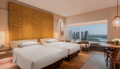 2 Twin Beds with Ocean Bay View