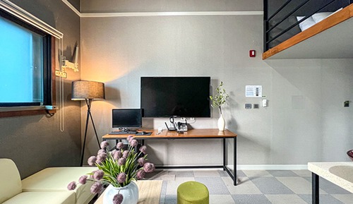 Deluxe Duplex, City View