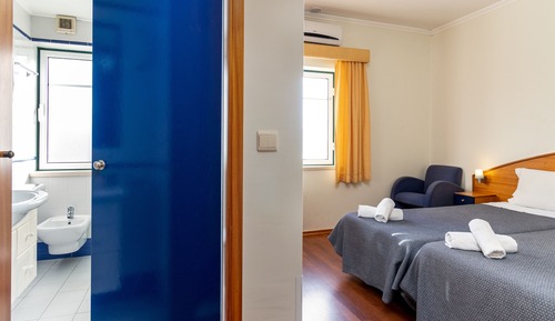 Standard Twin Room