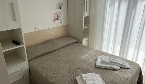 Classic Double Room Single Use, Balcony
