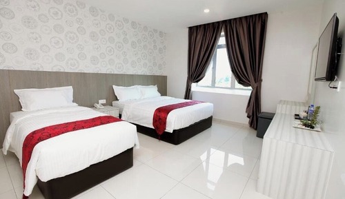 Superior Triple Room