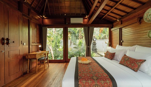 Luxury Cottage, Balcony, Garden View