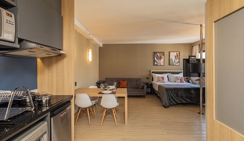 Premium Studio, City View