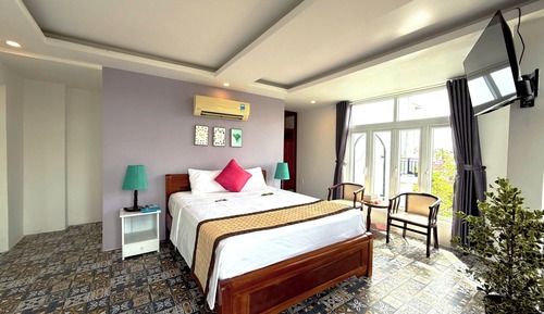 Junior Room, Balcony, City View