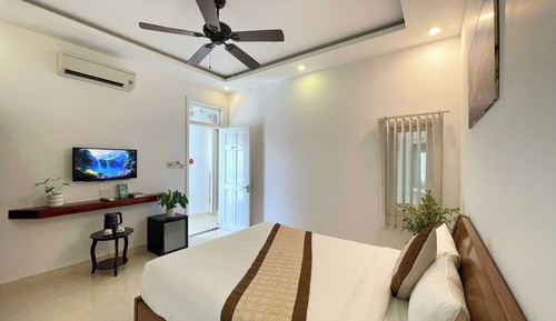 Superior Double Room, City View